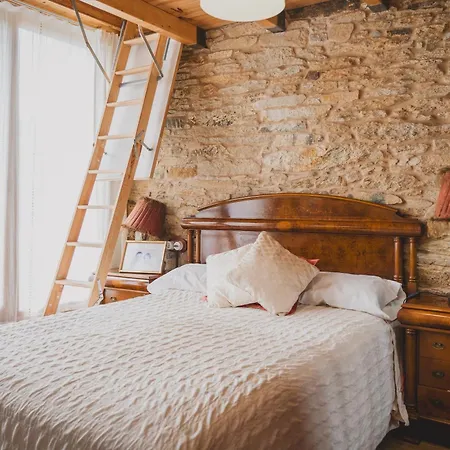 Casita De Piedra,en Goiriz-villalba Сasa de vacaciones *